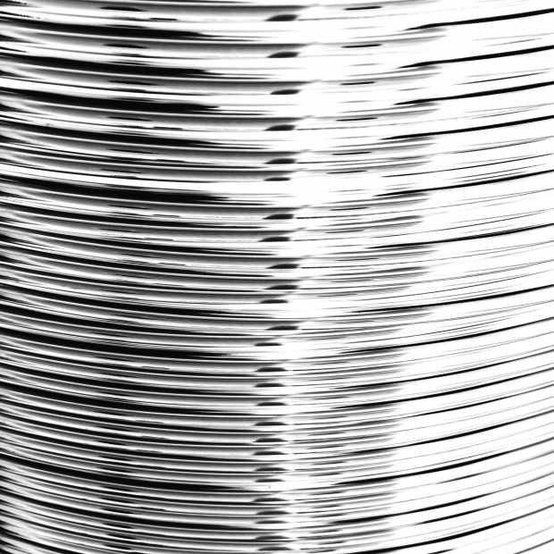 2. 鍍鋅鋼線 (Galvanized Steel Wire)